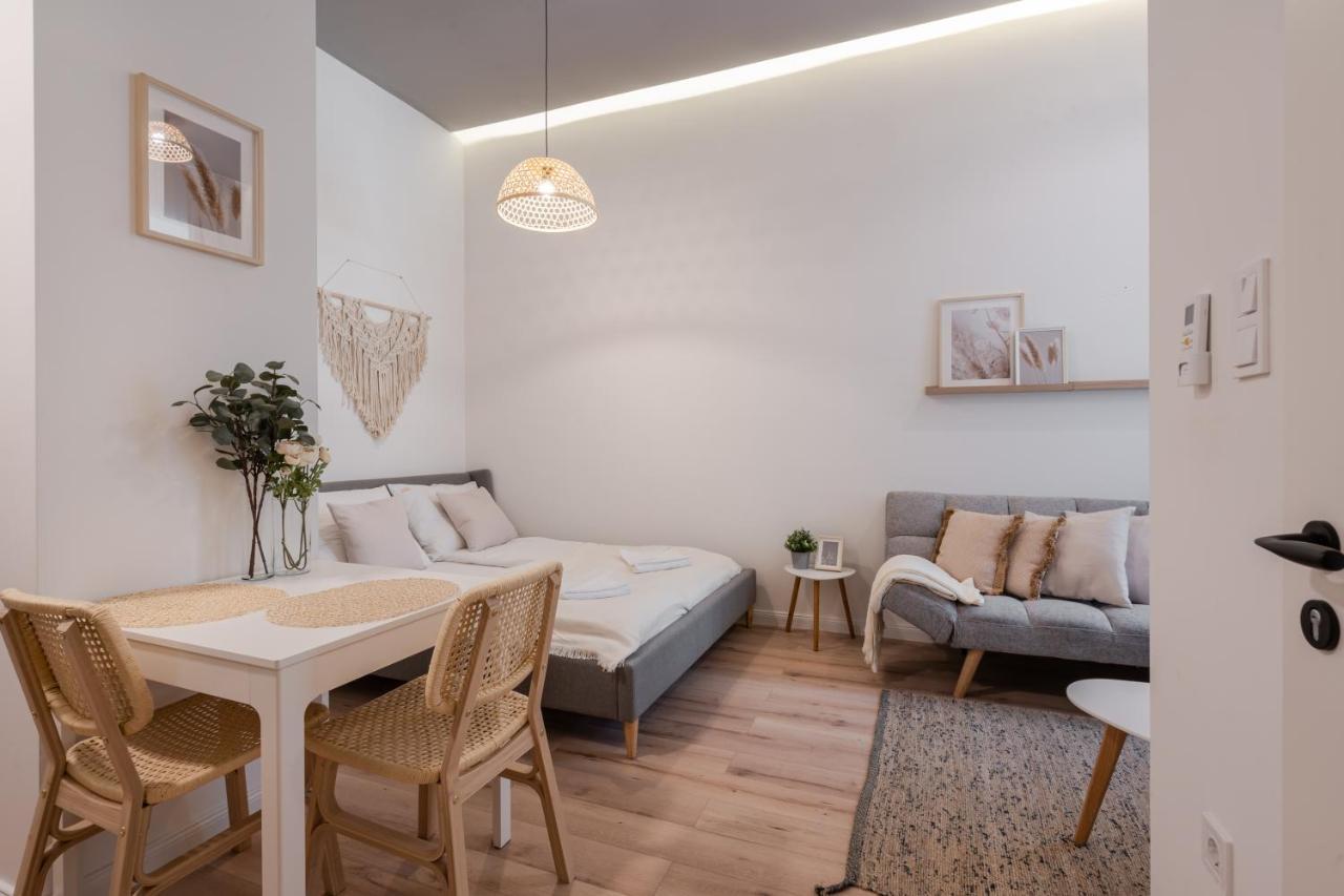 A62 - Akacfa Street Central Residence - Best Location By Bqa Budapest Exterior foto